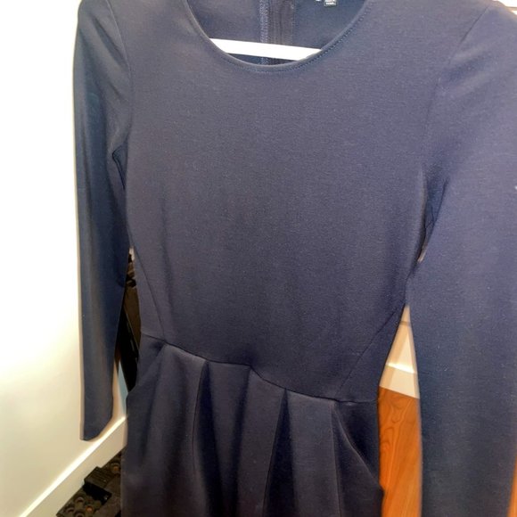 Aritzia Talula Dress - Picture 1 of 2